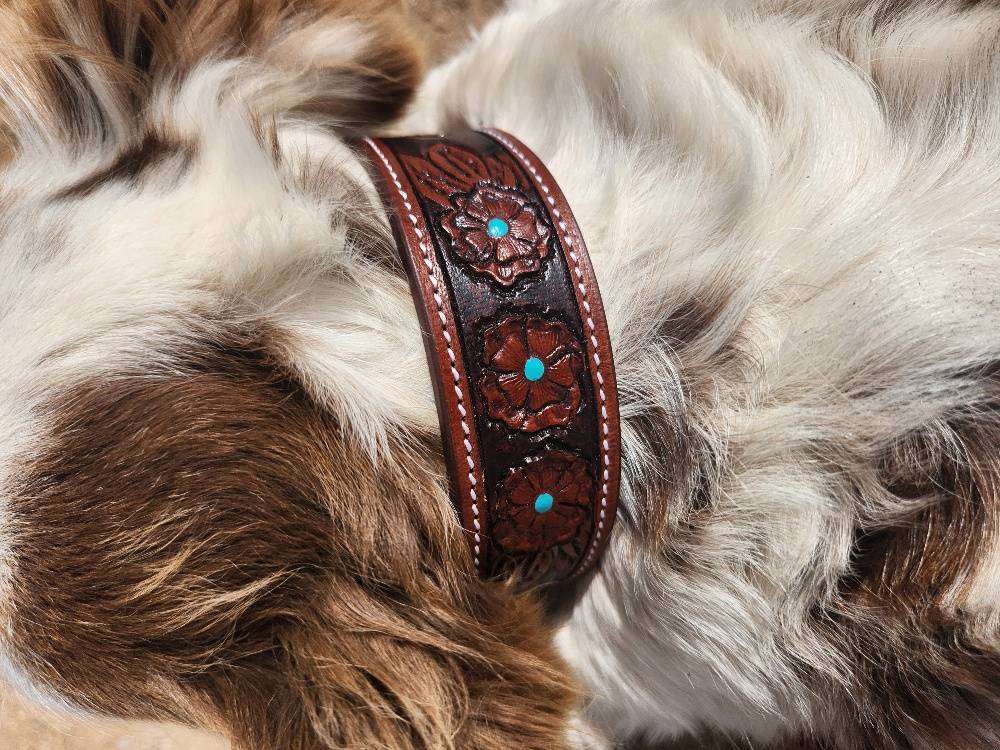 Pagerie The Dórro Leather Dog Collar - Sand - Size Small