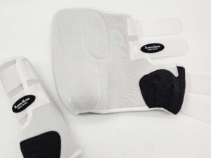 A Splint Boots for sale. Tendon boots. horse legprotection (11)