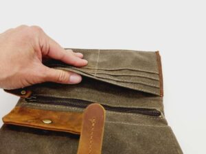 Clutch Wallets Leater Handmade bifold wax canvas wallets for sale soft leather (30)