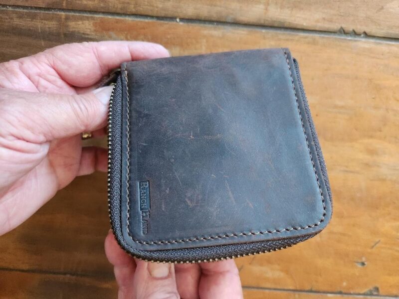Leather Wallet for Outdoor Enthusiasts - Image 5