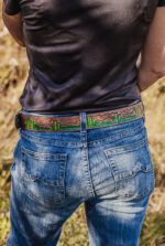 Tooled leather belt with cactus pattern and cowboy style (2)