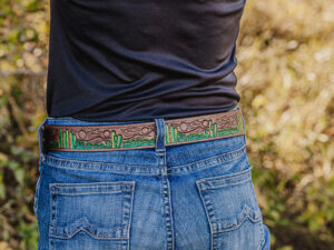 Tooled leather belt with cactus pattern and cowboy style (3)